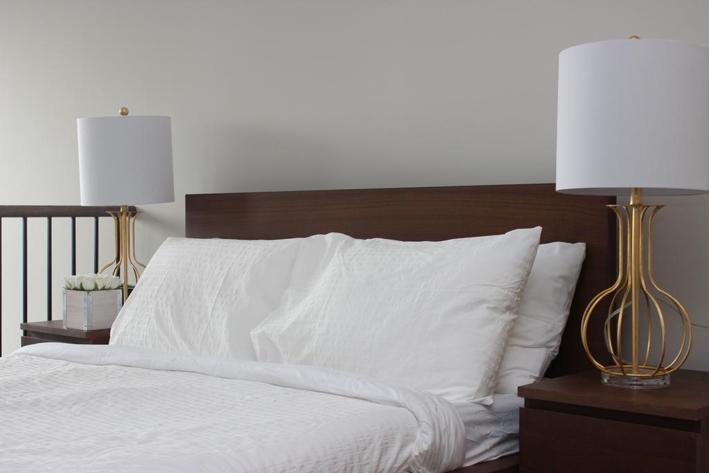 Atlas Suites- Furnished Apartments-College Street, Toronto Esterno foto