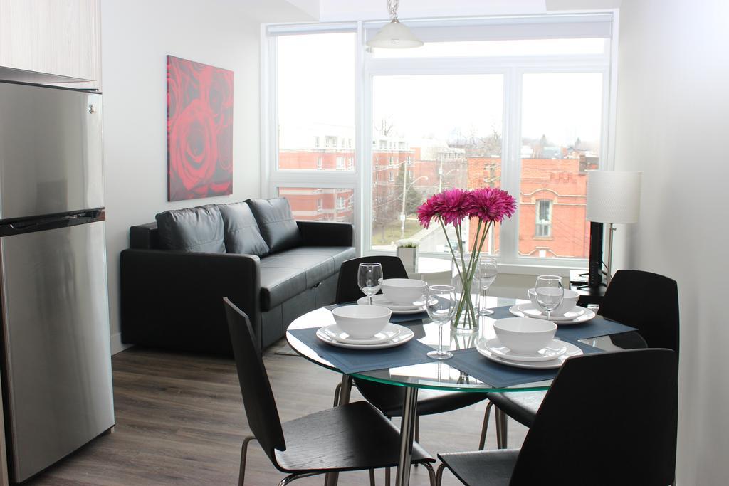 Atlas Suites- Furnished Apartments-College Street, Toronto Esterno foto