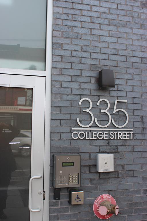 Atlas Suites- Furnished Apartments-College Street, Toronto Esterno foto