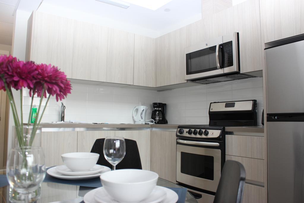 Atlas Suites- Furnished Apartments-College Street, Toronto Esterno foto