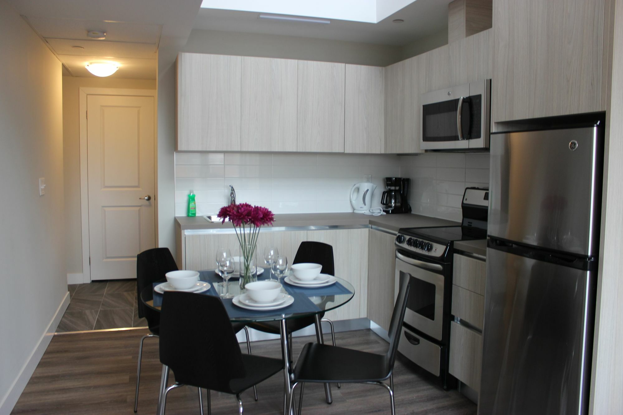 Atlas Suites- Furnished Apartments-College Street, Toronto Esterno foto